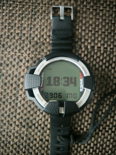 Suunto helo2 dive computer - dive,